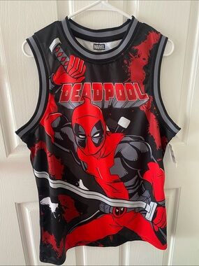 Marvel Red & Black Deadpool Graphic Sleeveless Jersey